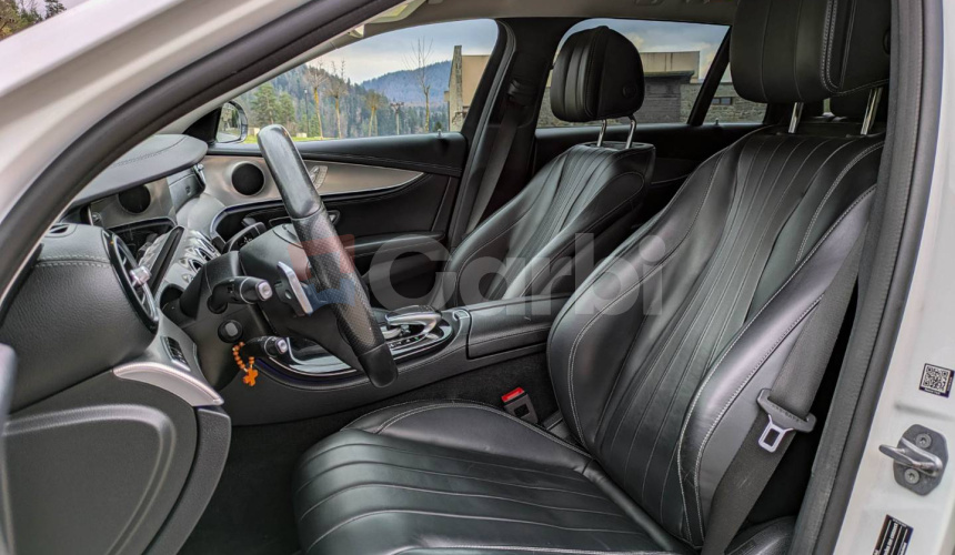 Mercedes-Benz E trieda Kombi 400 4MATIC 3.5 V6 AMG Line, 245kW, A9, 5d.