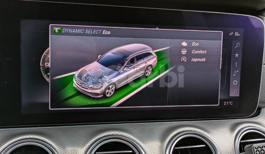 Mercedes-Benz E trieda Kombi 400 4MATIC 3.5 V6 AMG Line, 245kW, A9, 5d.