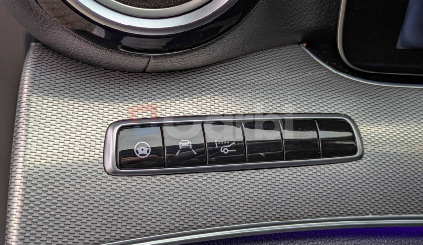 Mercedes-Benz E trieda Kombi 400 4MATIC 3.5 V6 AMG Line, 245kW, A9, 5d.