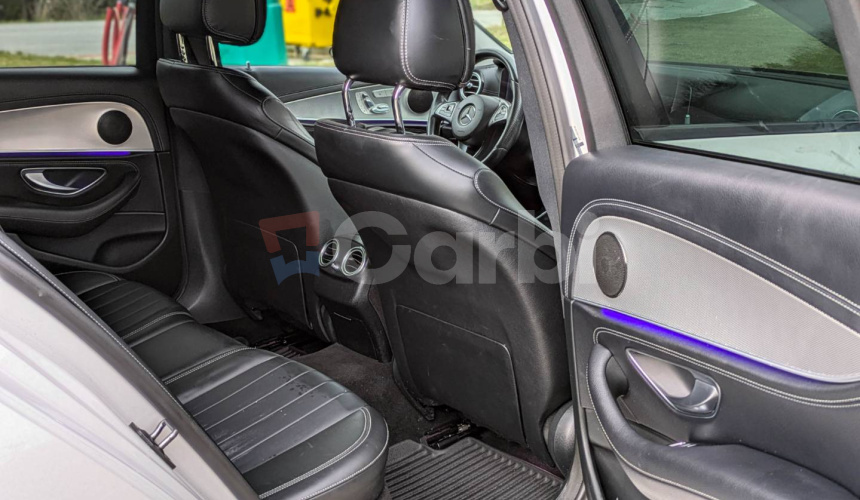 Mercedes-Benz E trieda Kombi 400 4MATIC 3.5 V6 AMG Line, 245kW, A9, 5d.