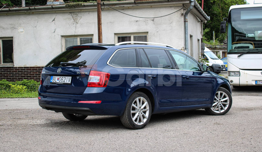 Škoda Octavia Combi 1.4 TSI Elegance DSG