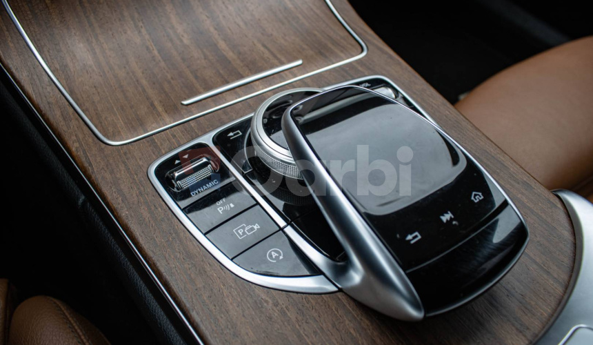 Mercedes-Benz C trieda Kombi 220D A/T AMG, Virtual Cockpit, Burmester