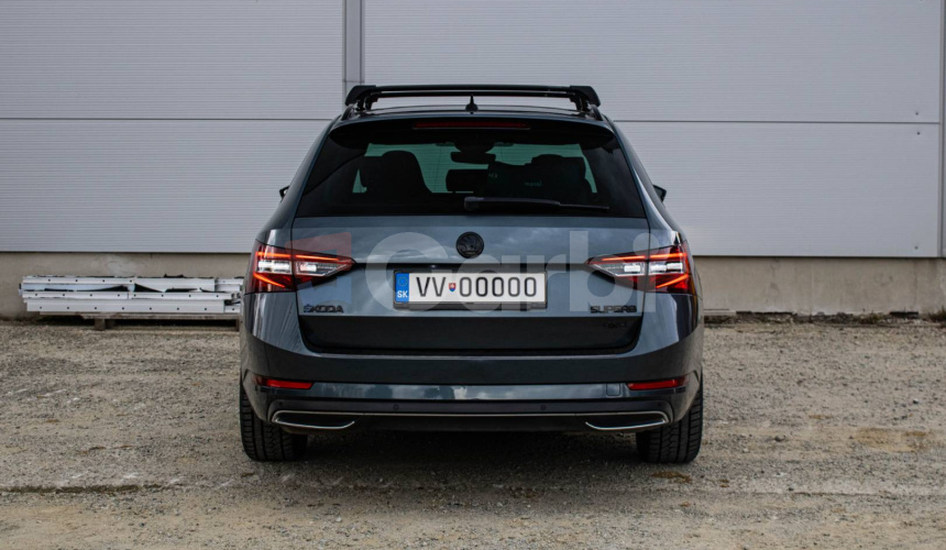 Škoda Superb Combi 2.0 TDI SCR Sportline 4x4 DSG