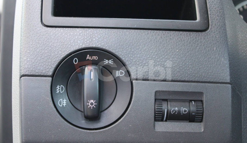 Volkswagen Transporter T5 2.0 TDI 140k LR