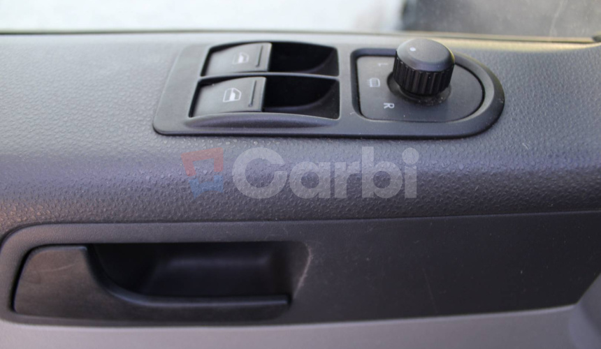 Volkswagen Transporter T5 2.0 TDI 140k LR