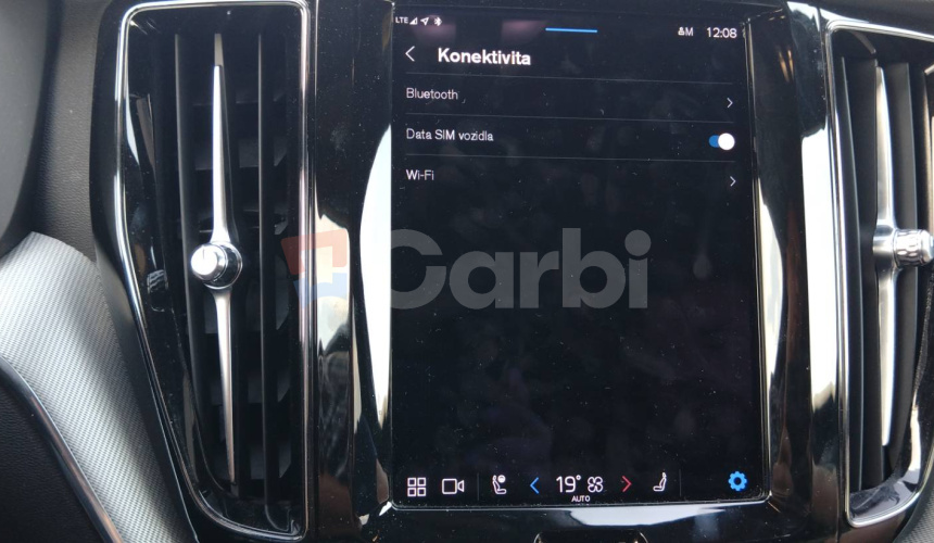 Volvo XC60 2.0 B4 mHEV Core A/T