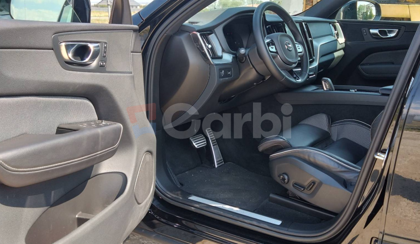 Volvo XC60 2.0 B4 mHEV Core A/T