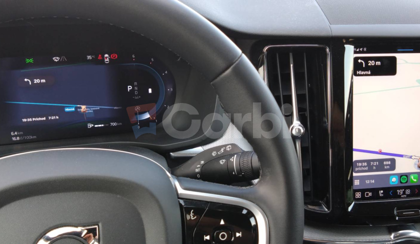 Volvo XC60 2.0 B4 mHEV R-Design A/T