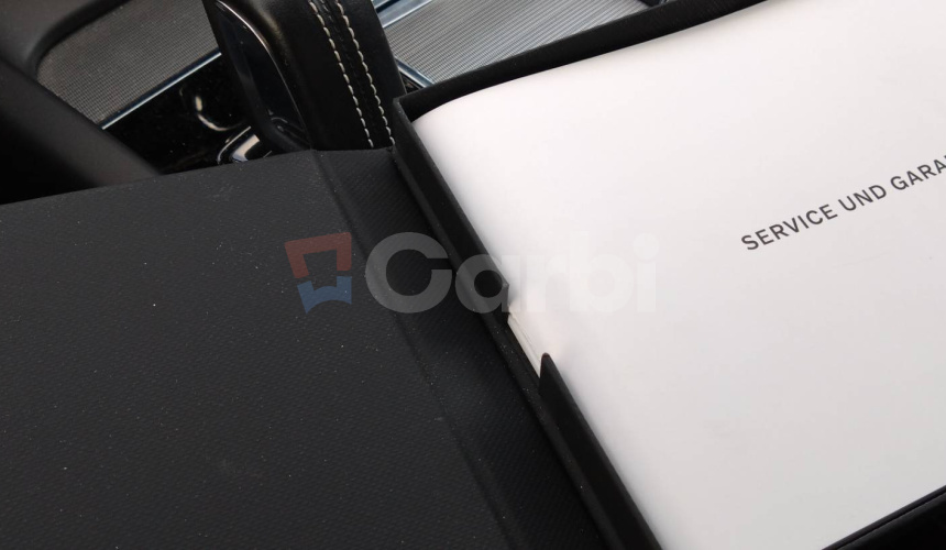 Volvo XC60 2.0 B4 mHEV R-Design A/T