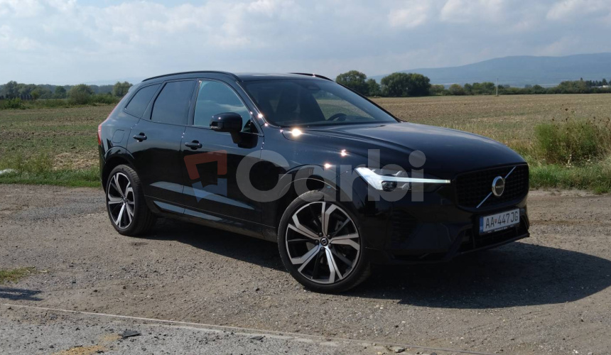 Volvo XC60 2.0 B4 mHEV R-Design A/T