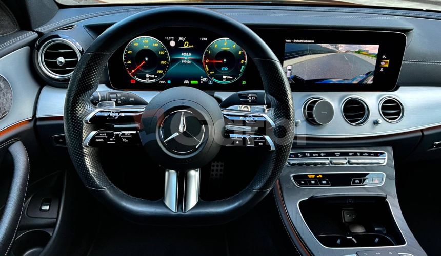 Mercedes-Benz E trieda Kombi 300DE AMG line