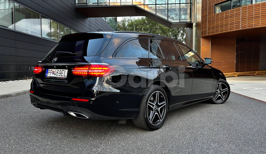 Mercedes-Benz E trieda Kombi 300DE AMG line