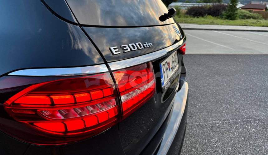 Mercedes-Benz E trieda Kombi 300DE AMG line