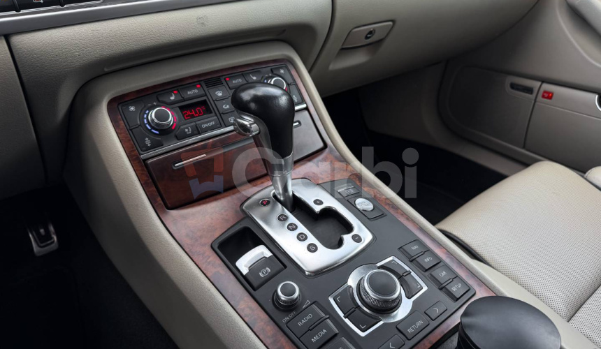 Audi A8 Long 3.0 TDi quattro