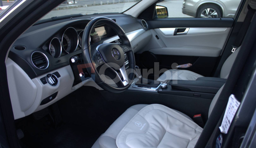 Mercedes-Benz C trieda Kombi 250 CDI BlueEFFICIENCY Elegance 4matic A/T