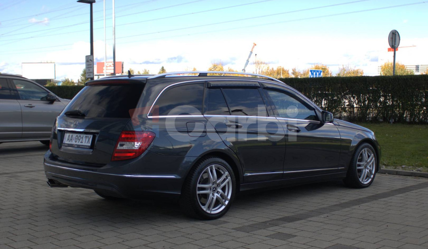 Mercedes-Benz C trieda Kombi 250 CDI BlueEFFICIENCY Elegance 4matic A/T