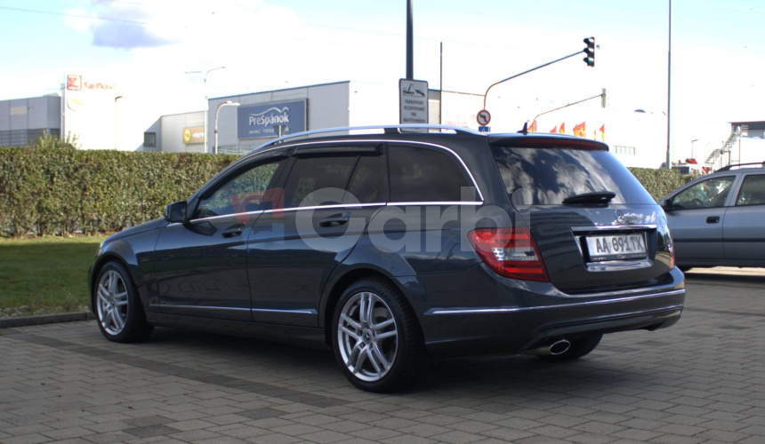 Mercedes-Benz C trieda Kombi 250 CDI BlueEFFICIENCY Elegance 4matic A/T