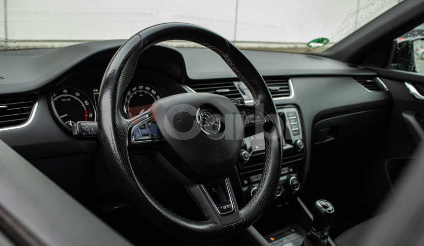 Škoda Octavia Combi 2.0 TFSI RS