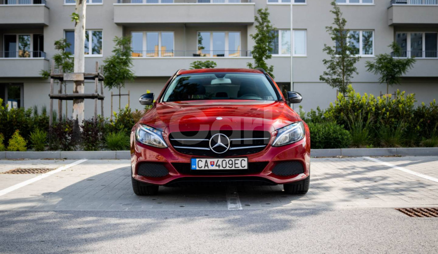 Mercedes-Benz C trieda Kombi 220 d 4matic A/T