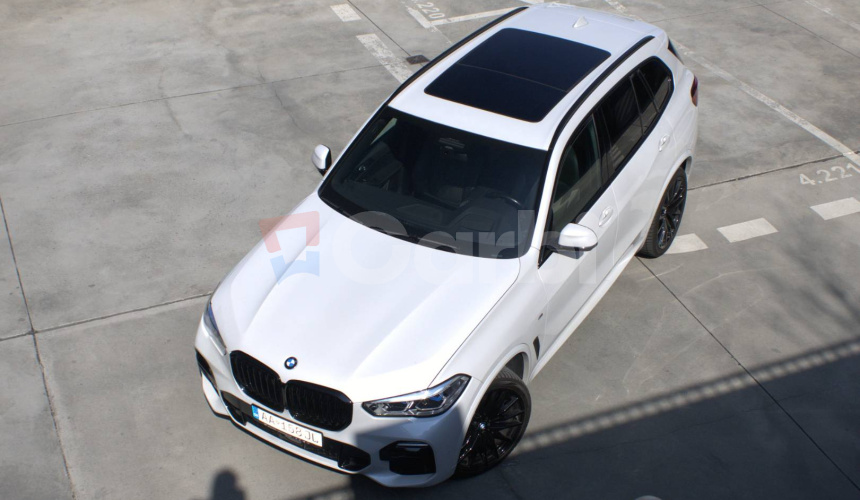BMW X5 xDriveM50i A/T