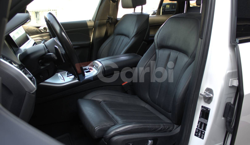 BMW X5 xDriveM50i A/T