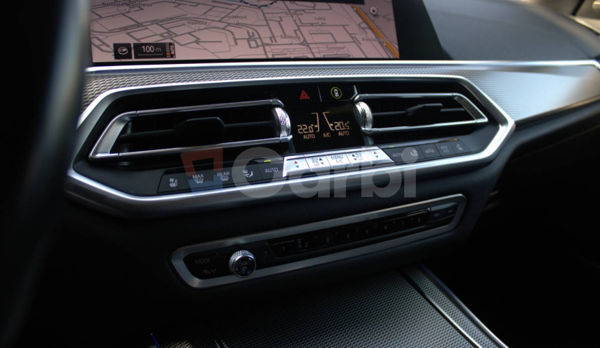 BMW X5 xDriveM50i A/T