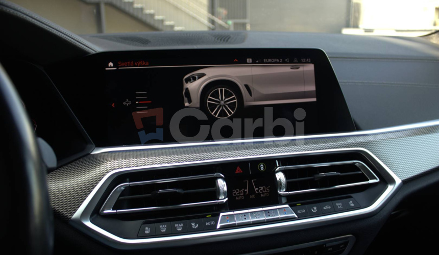 BMW X5 xDriveM50i A/T