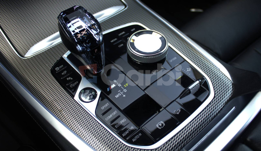BMW X5 xDriveM50i A/T