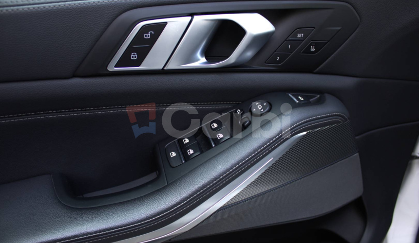 BMW X5 xDriveM50i A/T