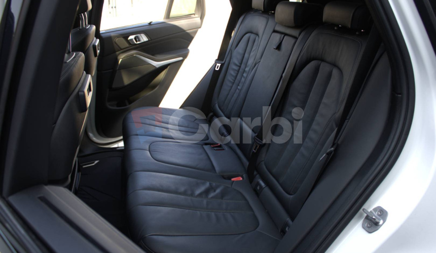 BMW X5 xDriveM50i A/T