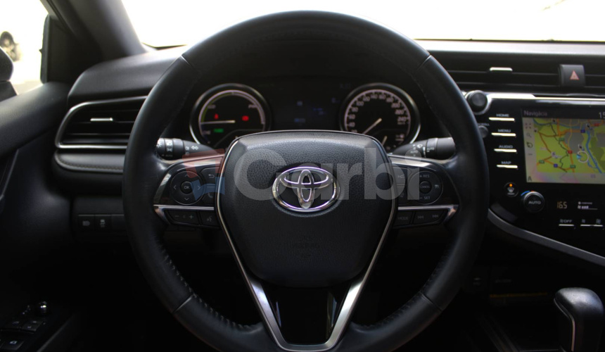 Toyota Camry 2.5 hybrid (ben+hev), 131kw, CVT, Prestige
