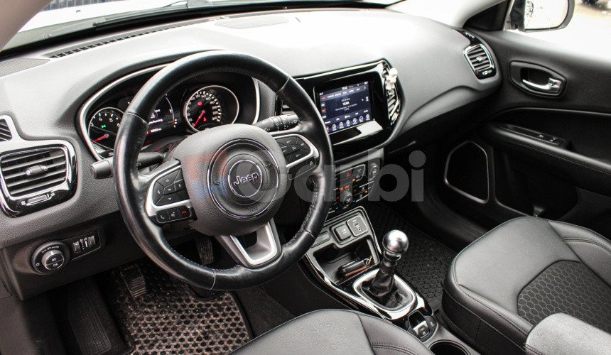 Jeep Compass 1.3 TURBO Night Eagle
