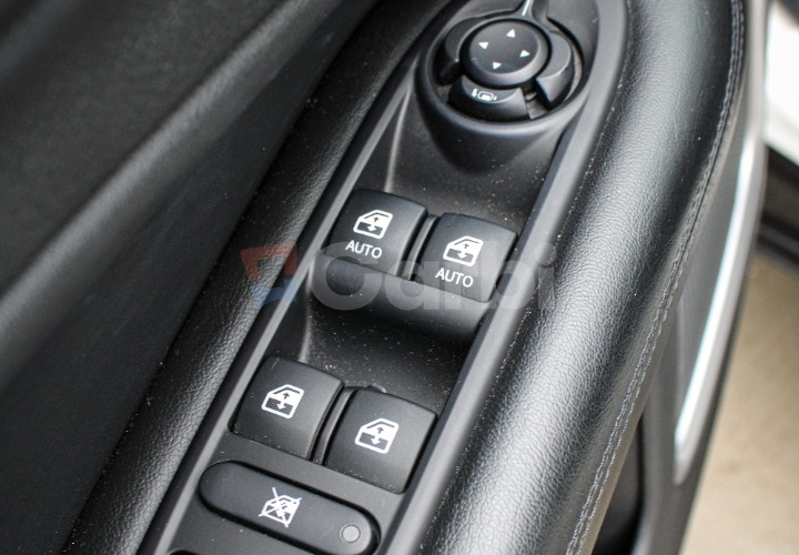 Jeep Compass 1.3 TURBO Night Eagle