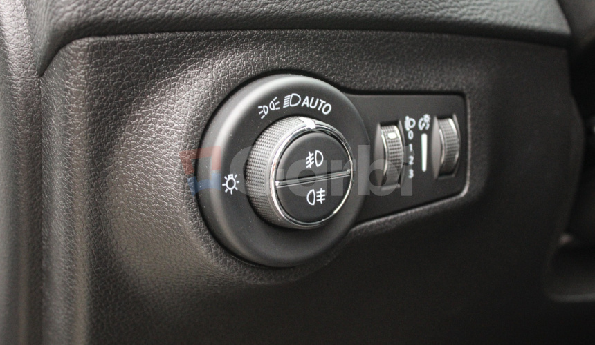 Jeep Compass 1.3 TURBO Night Eagle