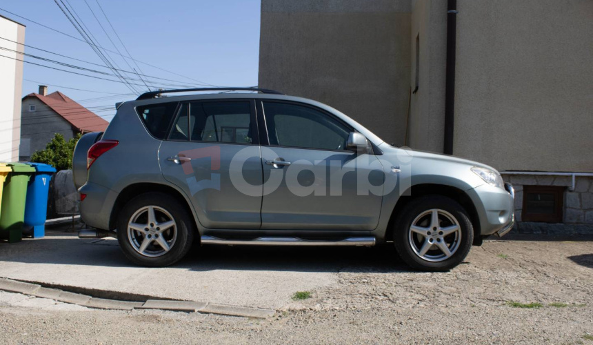 Toyota RAV4 2.2 D-4D 135 Lux