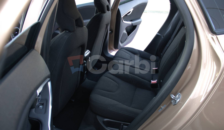 Volvo V40 D2 Kinetic Powershift