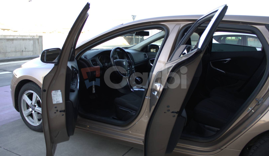 Volvo V40 D2 Kinetic Powershift
