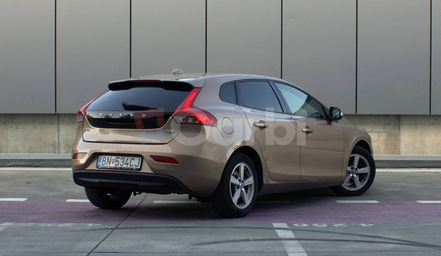 Volvo V40 D2 Kinetic Powershift