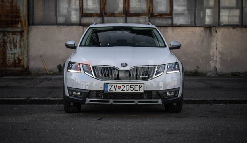 Škoda Octavia Combi SCOUT2.0 TDI DSG 4x4