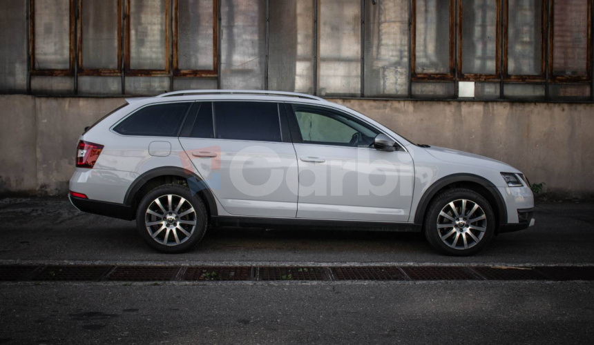 Škoda Octavia Combi SCOUT2.0 TDI DSG 4x4