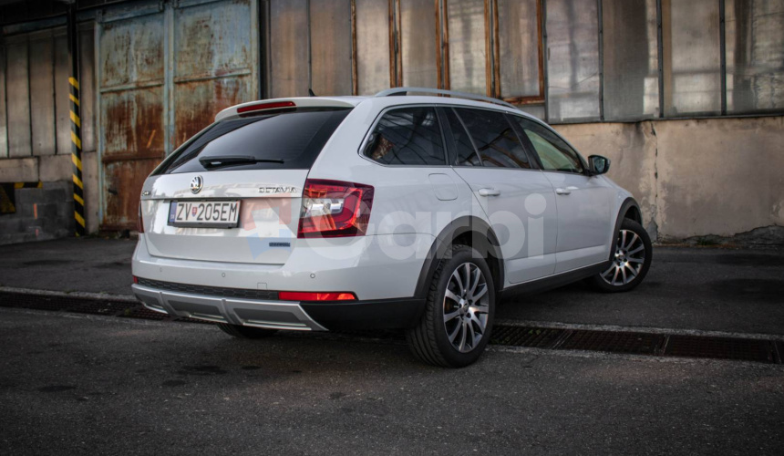 Škoda Octavia Combi SCOUT2.0 TDI DSG 4x4