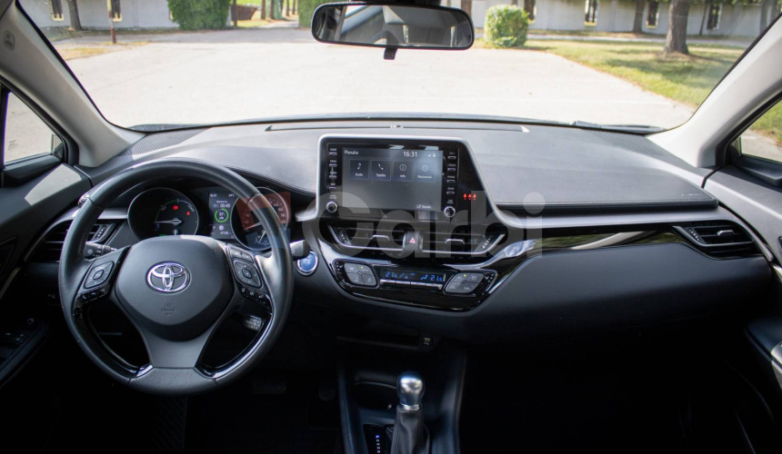Toyota C-HR 1.8 HEV Style, 1 majiteľ, Slovenské, Odpočet DPH