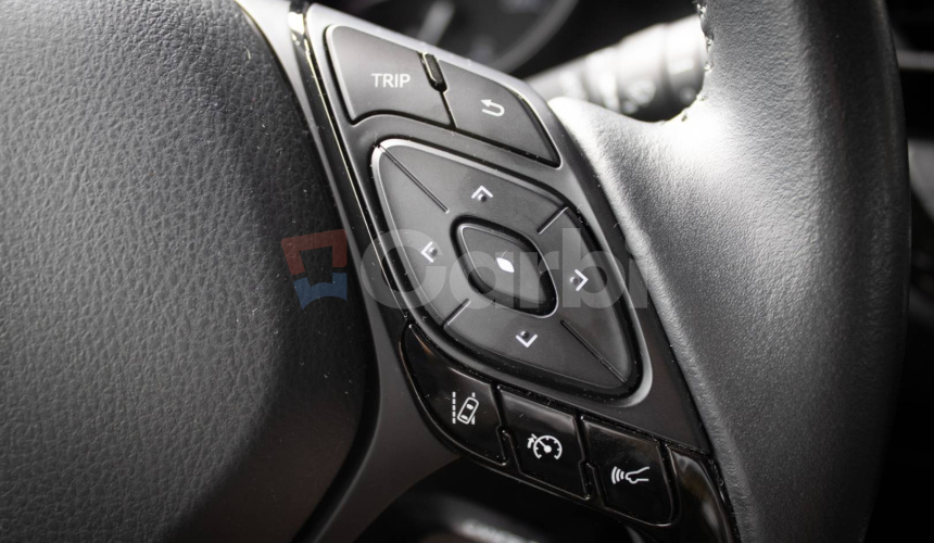 Toyota C-HR 1.8 HEV Style, 1 majiteľ, Slovenské, Odpočet DPH