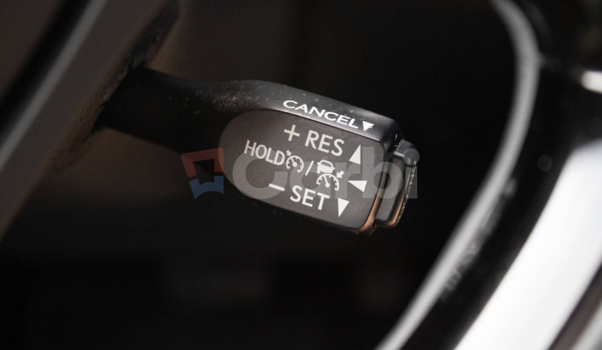 Toyota C-HR 1.8 HEV Style, 1 majiteľ, Slovenské, Odpočet DPH