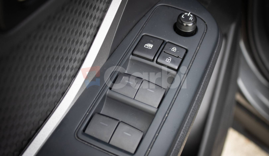 Toyota C-HR 1.8 HEV Style, 1 majiteľ, Slovenské, Odpočet DPH