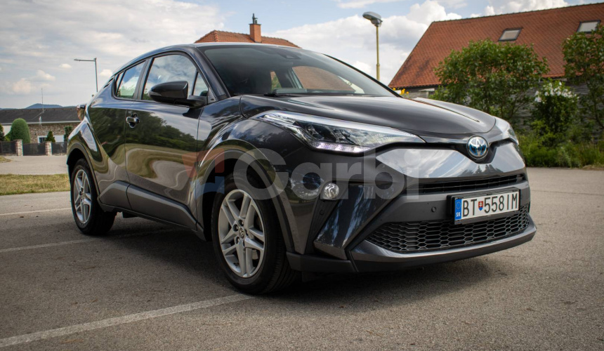 Toyota C-HR 1.8 HEV Style, 1 majiteľ, Slovenské, Odpočet DPH