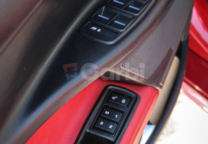Jaguar XE 2.0 I4D 180k R-Sport AWD AT