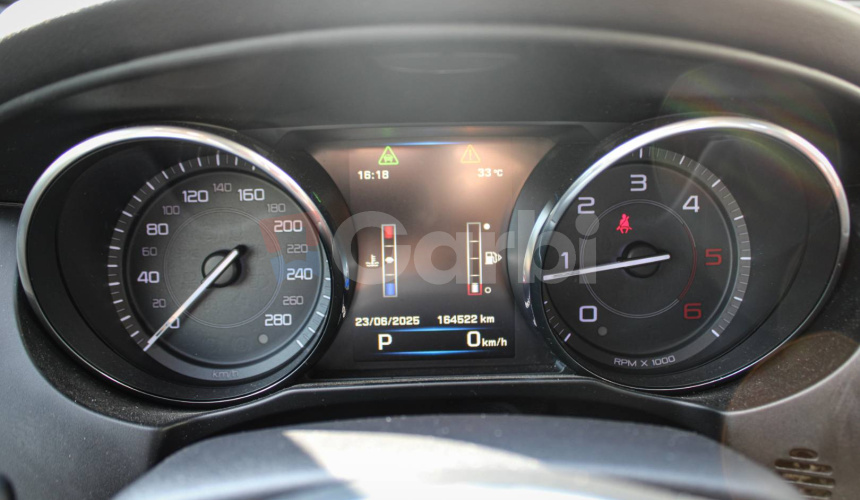 Jaguar XE 2.0 I4D 180k R-Sport AWD AT