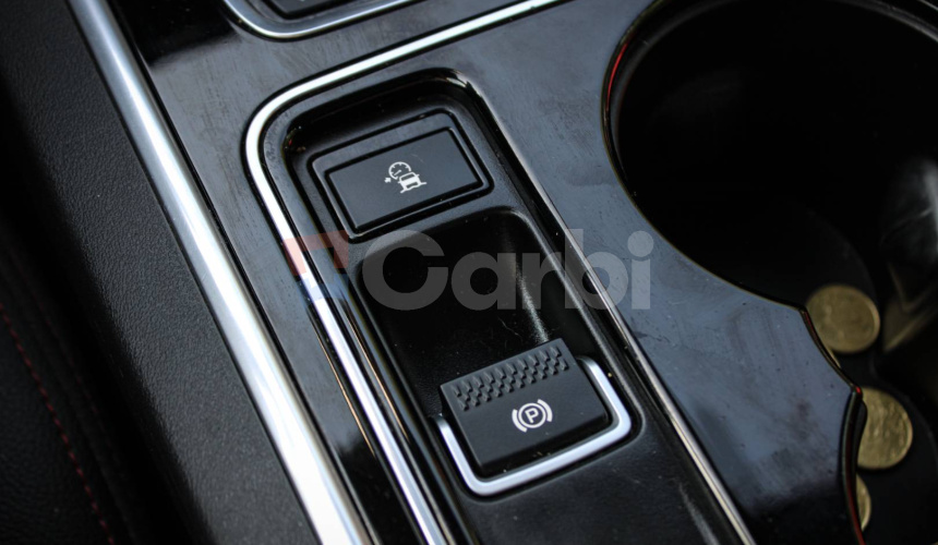 Jaguar XE 2.0 I4D 180k R-Sport AWD AT