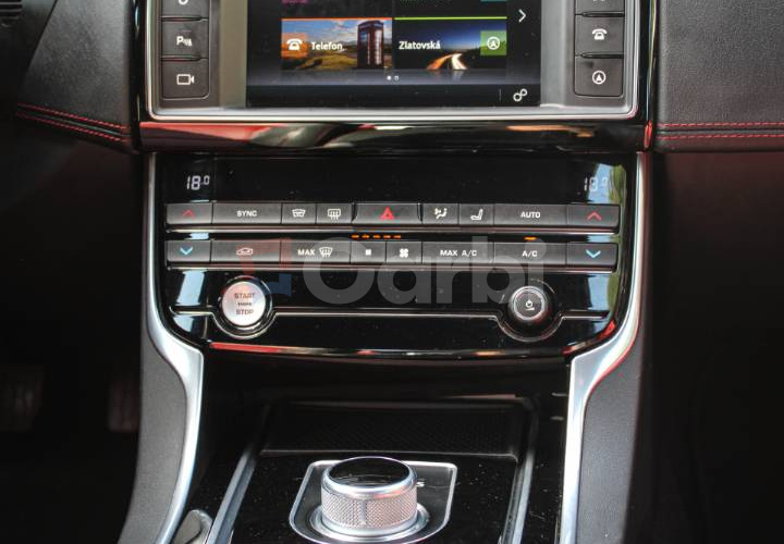 Jaguar XE 2.0 I4D 180k R-Sport AWD AT